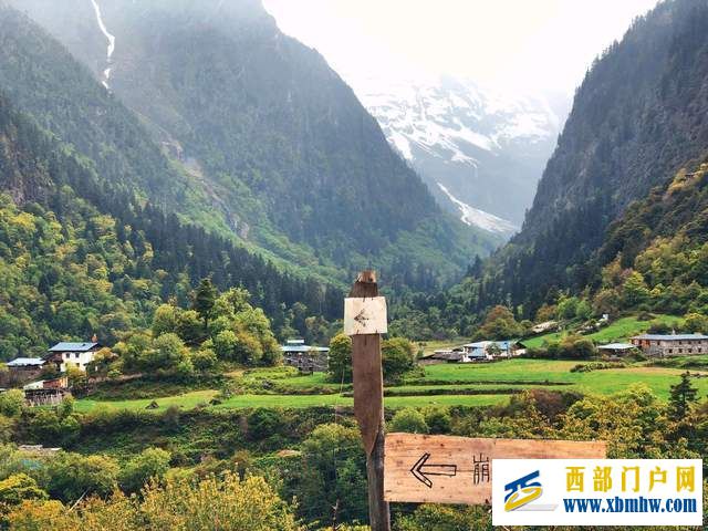 迪庆旅游景点——游遍中国(图1) 迪庆旅游景点——游遍中国(图1)