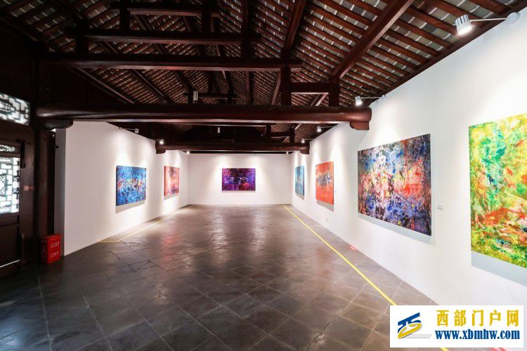 “遇见美好艺术·发现国际璧山”匈牙利当代艺术展在璧山开展(图1) “遇见美好艺术·发现国际璧山”匈牙利当代艺术展在璧山开展(图1)