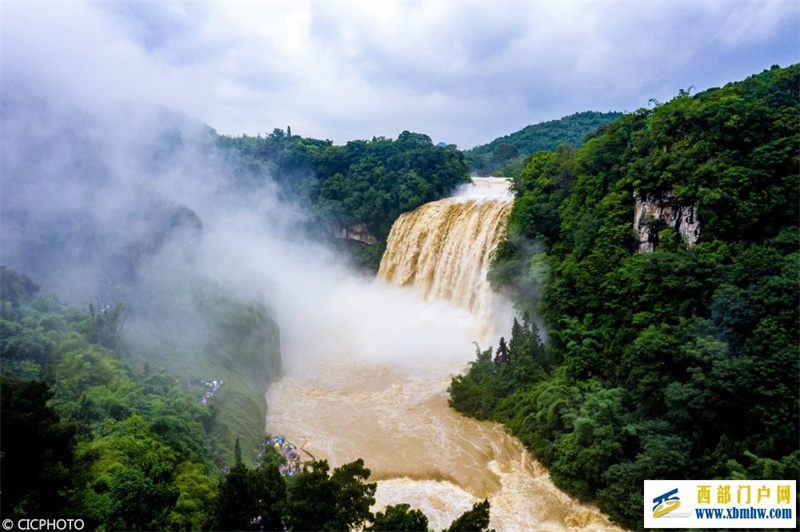 贵州黄果树瀑布迎来2022年入汛最大水量(图1) 贵州黄果树瀑布迎来2022年入汛最大水量(图1)