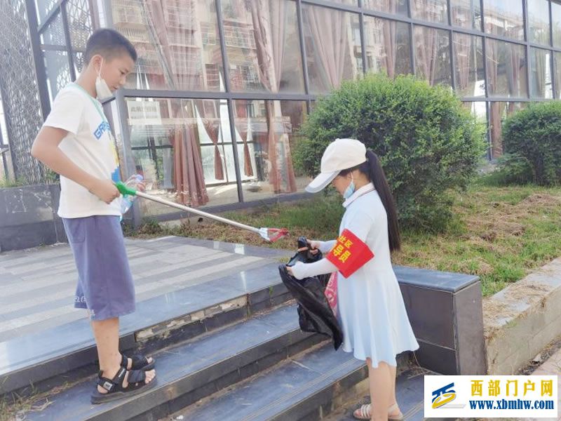 成都市温江区万春镇关工委开展“大手拉小手”文明劝导志愿服务活动(图3) 图片3.jpg