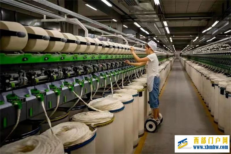 接力援疆:把祖国大家庭的温暖播洒在新疆各族人民心田(图5) 接力援疆:把祖国大家庭的温暖播洒在新疆各族人民心田(图5)