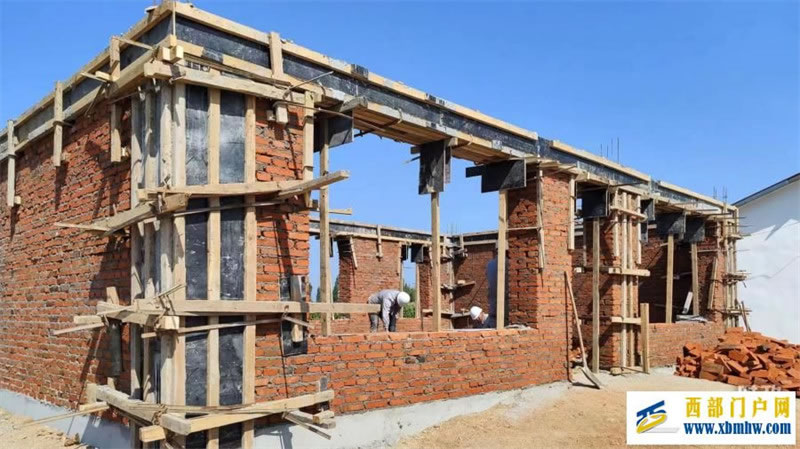 时政新闻眼丨习近平赴黑龙江看望慰问受灾群众,重点关注了什么(图11) 时政新闻眼丨习近平赴黑龙江看望慰问受灾群众,重点关注了什么(图11)