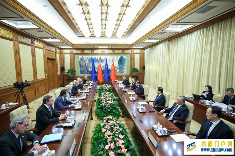 习近平会见欧洲理事会主席米歇尔和欧盟委员会主席冯德莱恩(图2) 习近平会见欧洲理事会主席米歇尔和欧盟委员会主席冯德莱恩(图2)