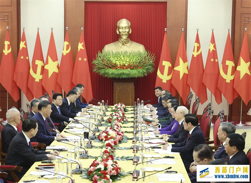 习近平同越共中央总书记阮富仲举行会谈(图8) 习近平同越共中央总书记阮富仲举行会谈(图8)