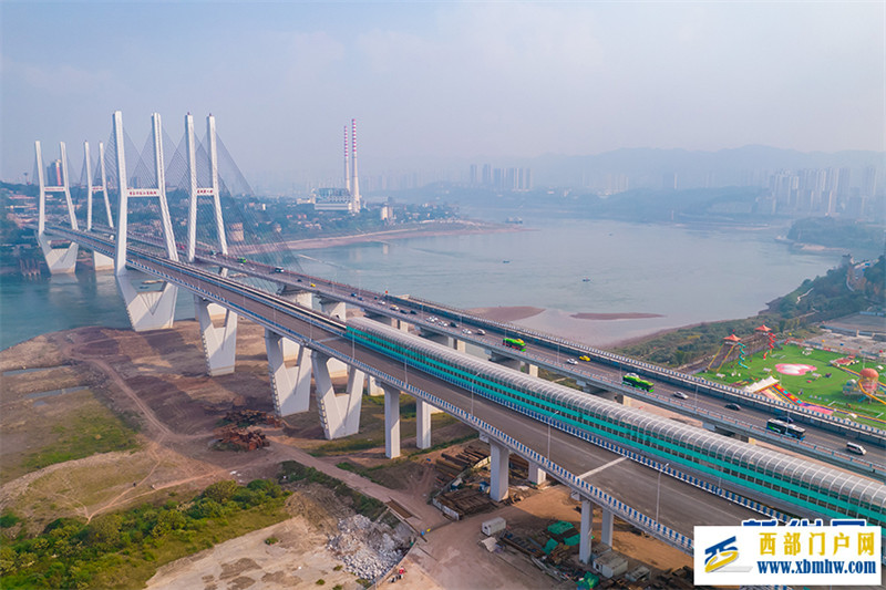 轨道18号线开通运营 重庆再添一条轨道交通骨干线路(图6) 轨道18号线开通运营 重庆再添一条轨道交通骨干线路(图6)