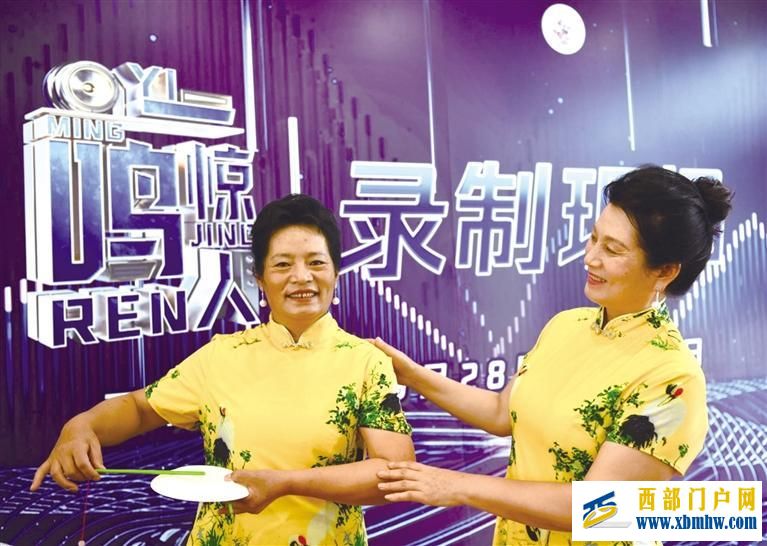 兰州鼓子《鼓子新韵唱家乡》获“甘肃曲艺牡丹奖”(图1) 兰州鼓子《鼓子新韵唱家乡》获“甘肃曲艺牡丹奖”(图1)