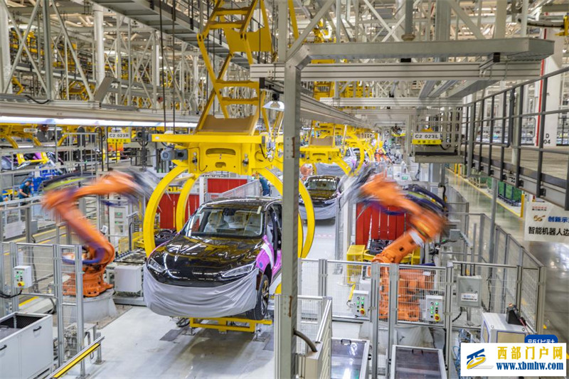 “百团千企”出海忙 千方百计拓市场——重庆稳外贸扩增量观察(图2) “百团千企”出海忙 千方百计拓市场——重庆稳外贸扩增量观察(图2)