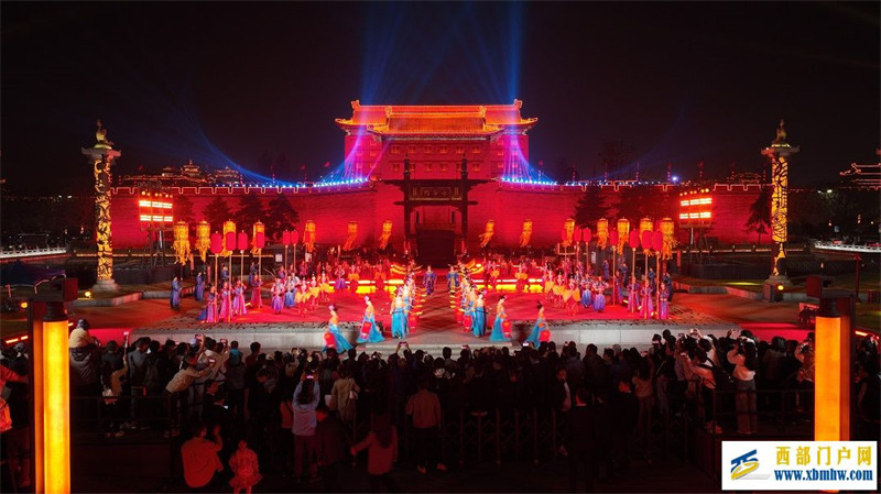 再现“山河诗长安” 西安城墙《梦长安——大唐迎宾盛礼》震撼复演(图4) 再现“山河诗长安” 西安城墙《梦长安——大唐迎宾盛礼》震撼复演(图4)