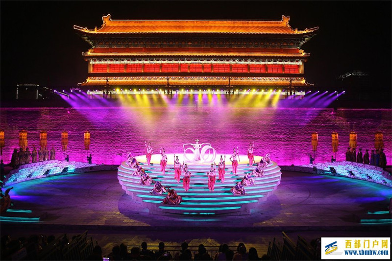 再现“山河诗长安” 西安城墙《梦长安——大唐迎宾盛礼》震撼复演(图14) 再现“山河诗长安” 西安城墙《梦长安——大唐迎宾盛礼》震撼复演(图14)