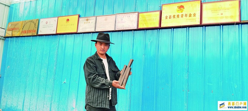 把绿色梦想写在家乡的大地上(图1) 把绿色梦想写在家乡的大地上(图1)