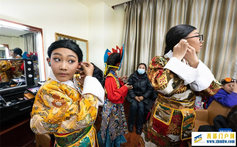 走进藏北那曲的“牧人宝库”茶馆(图1) 走进藏北那曲的“牧人宝库”茶馆(图1)