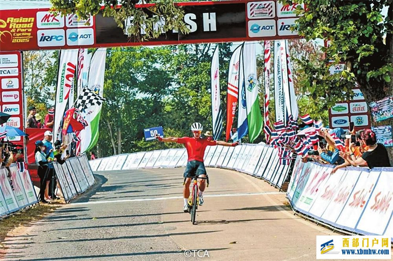 云南名将吕先景获公路自行车亚锦赛冠军(图1) 云南名将吕先景获公路自行车亚锦赛冠军(图1)