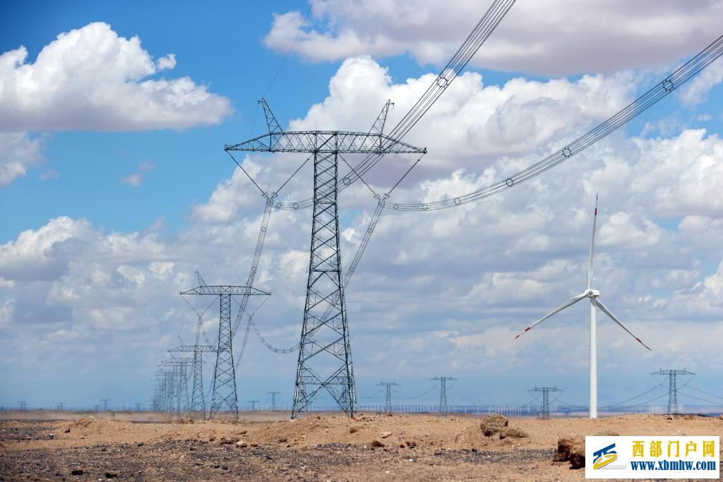 首次错峰绿电交易 新疆午后阳光“点亮”北京夜景(图1)