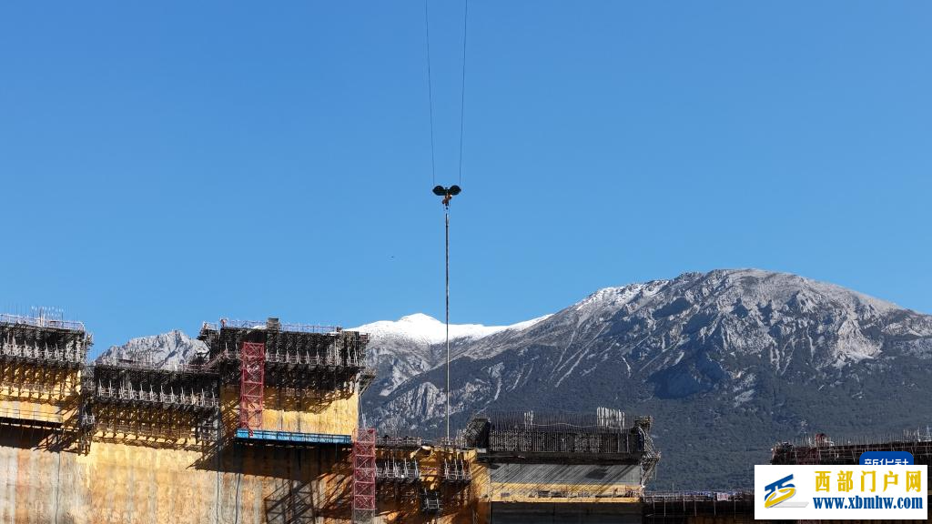 金沙江上游叶巴滩水电站取出逾38米混凝土芯样(图3) 80f3541a65afcc93f46474efb5a16c40_20250511b2f10bb6de1c4f20b691a04815fac06c_20250511b231d9a3b3bb4a988fd5347843252def.jpg