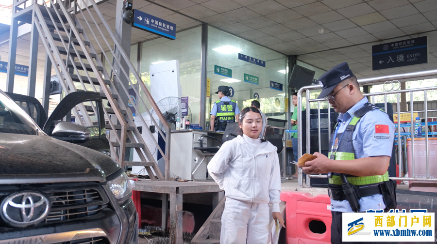 中老2025至2026年度榨季甘蔗跨境运输开启(图3)